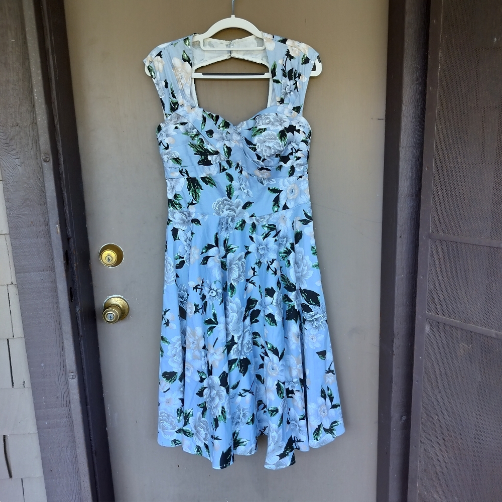 Miss Lulo Pin-up Style Floral Blue A-line Dress Full Skirt Back Cutout